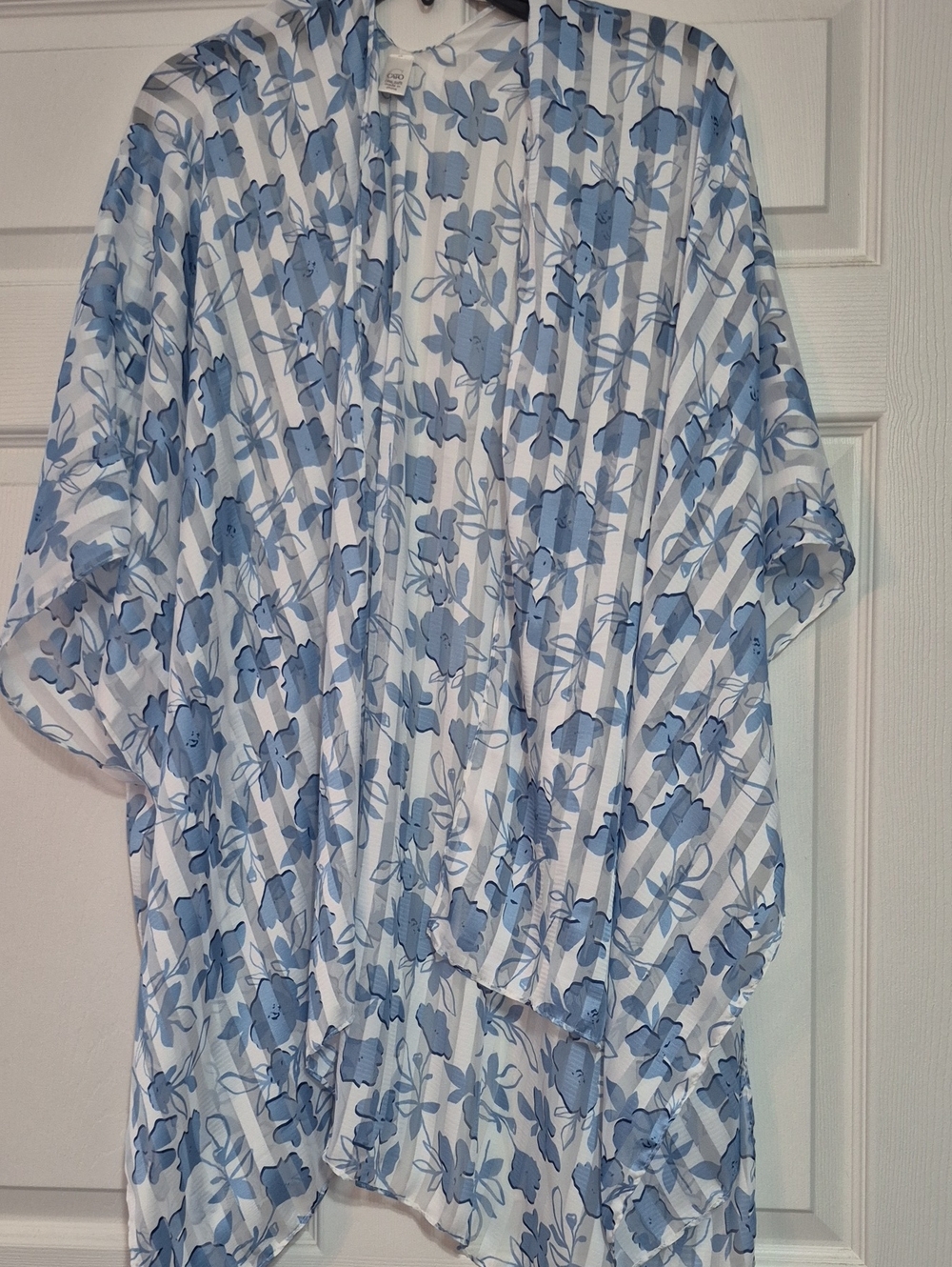 Cato White and Blue Floral Open-Front Kimono